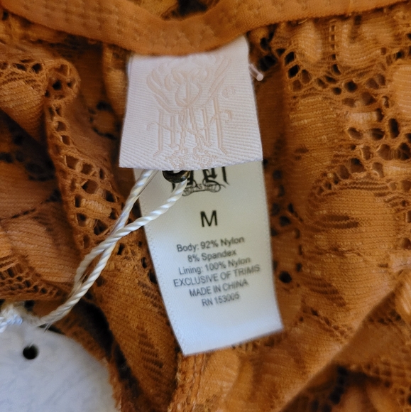 Free People Intimately Hot As Hell Sexy Deep V Lace Lingerie Bodysuit Medium NWT - Picture 3 of 10